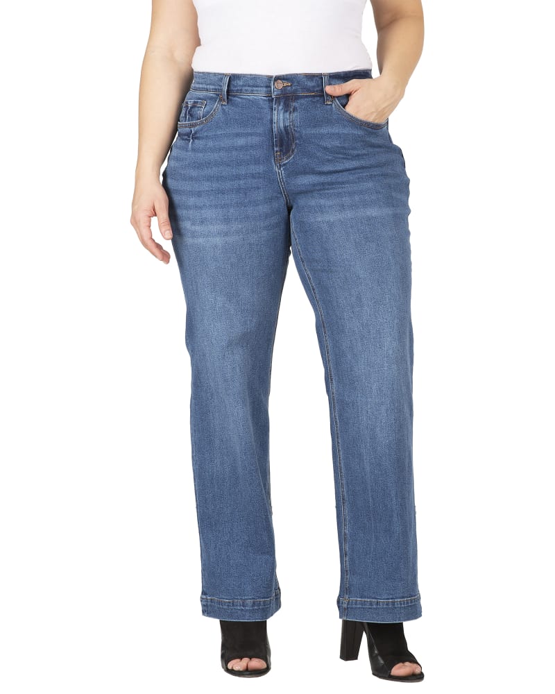 Front of a model wearing a size 14 Emmy Stretch Slim Fit Jean in 3208 Whisker by Standards & Practices. | dia_product_style_image_id:276362